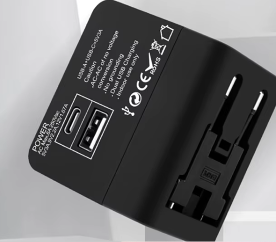 Adaptateur de voyage universel