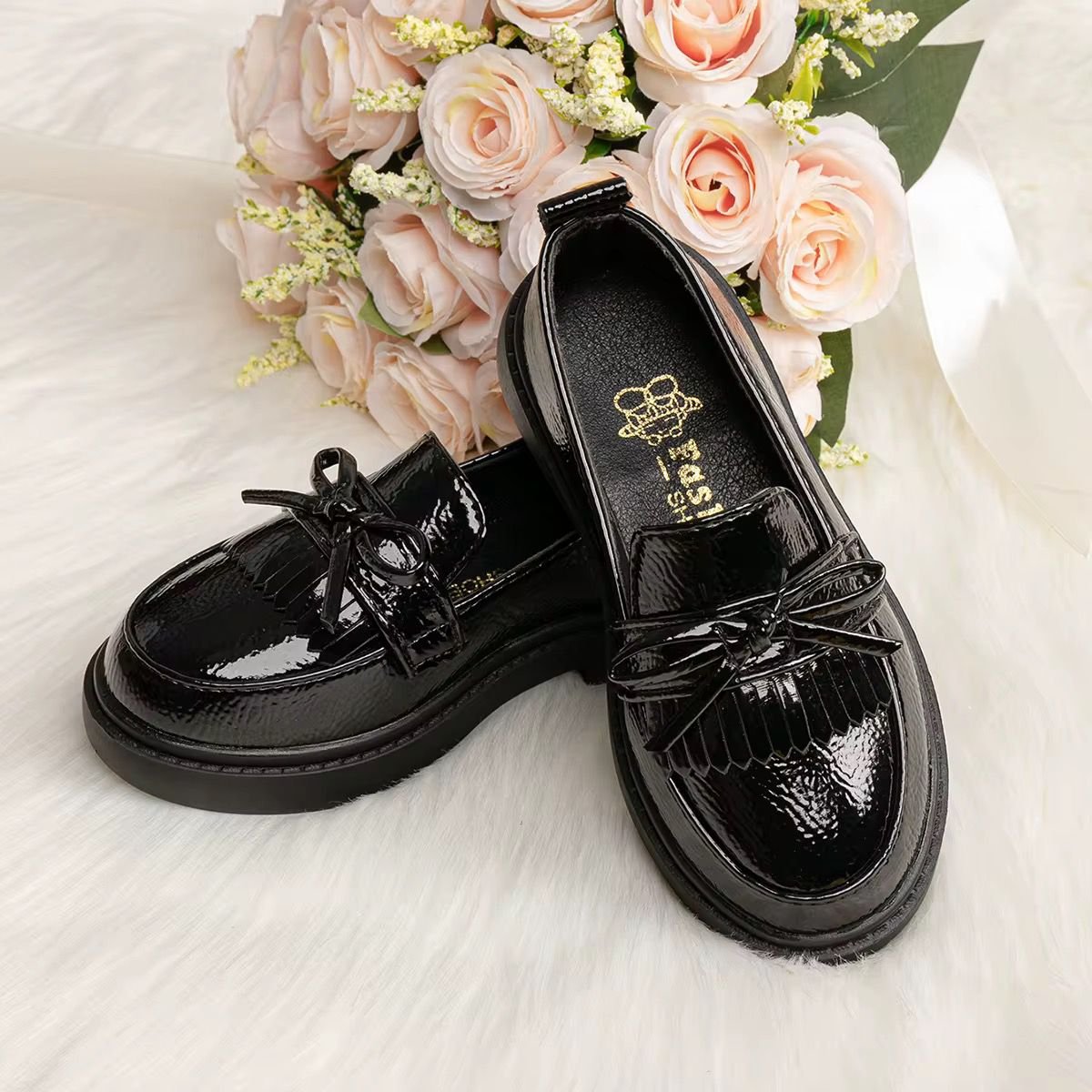 Chaussures mocassin habillées enfant – l’élégance qui fait la difference
