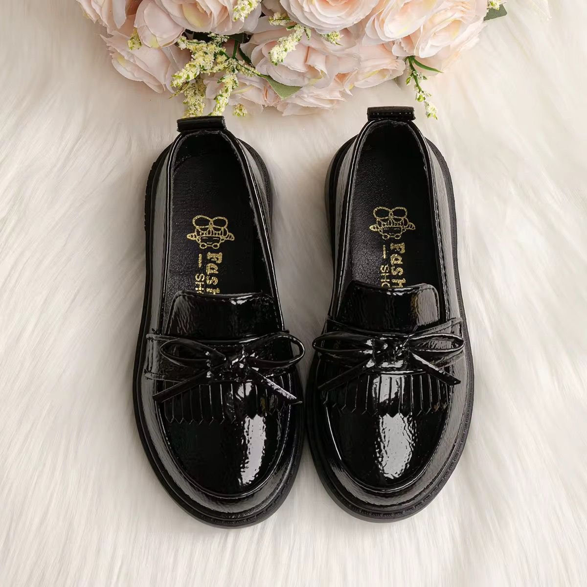 Chaussures mocassin habillées enfant – l’élégance qui fait la difference