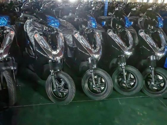 Moto Électrique – la puissance urbaine qui change vos trajets.
